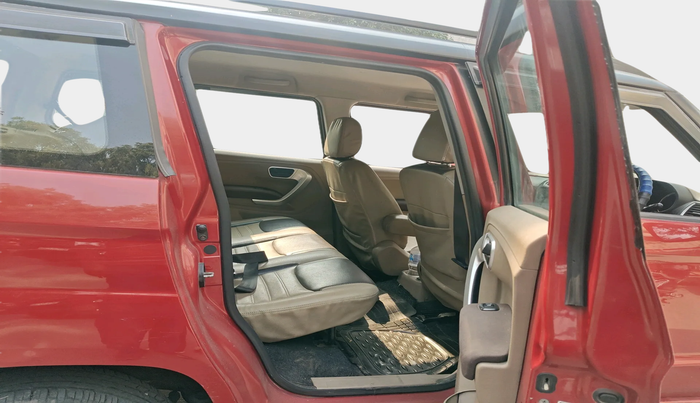 2015 Mahindra TUV300 T8 AMT, Diesel, Automatic, 81,116 km, interior