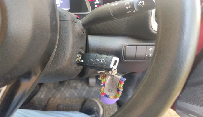 2020 KIA SONET HTK 1.2, Petrol, Manual, 40,364 km, interior