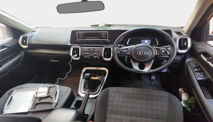 2020 KIA SONET HTK 1.2, Petrol, Manual, 40,364 km, interior