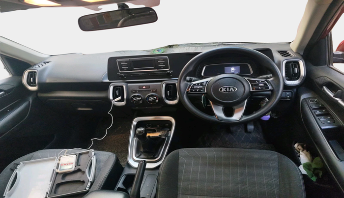2020 KIA SONET HTK 1.2, Petrol, Manual, 40,364 km, interior
