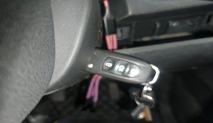 2018 Tata TIAGO NRG PETROL, Petrol, Manual, 1,06,826 km, interior