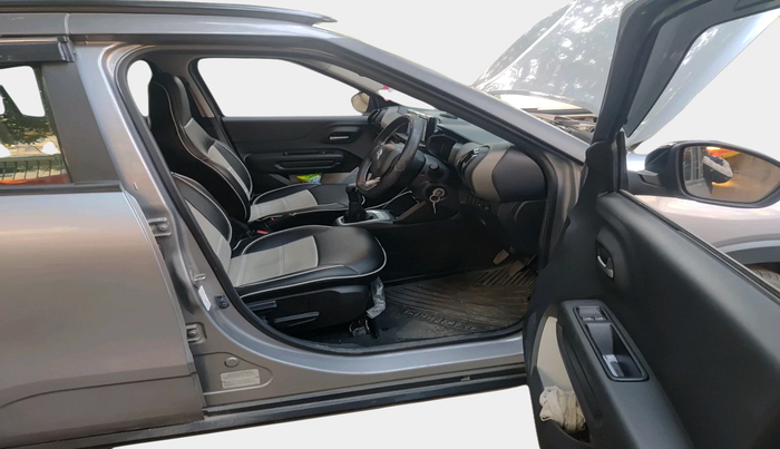 2023 CITROEN C3 SHINE 1.2, Petrol, Manual, 11,474 km, interior