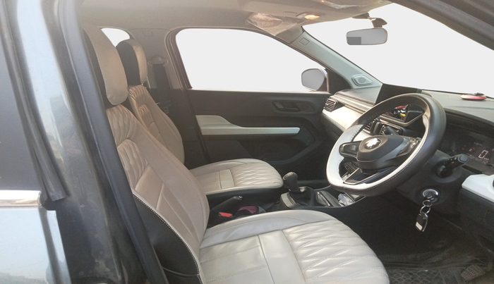 2024 Tata PUNCH PURE MT, Petrol, Manual, 10,064 km, interior