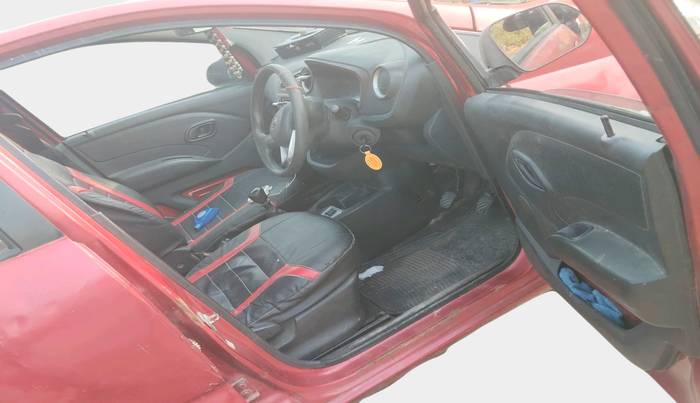 2017 Datsun Redi Go T (O), Petrol, Manual, 36,935 km, interior