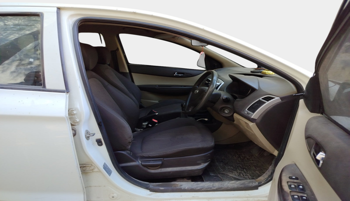 2011 Hyundai i20 MAGNA 1.2, Petrol, Manual, 53,039 km, interior