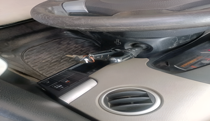 2013 Maruti Wagon R 1.0 VXI, Petrol, Manual, 34,216 km, interior