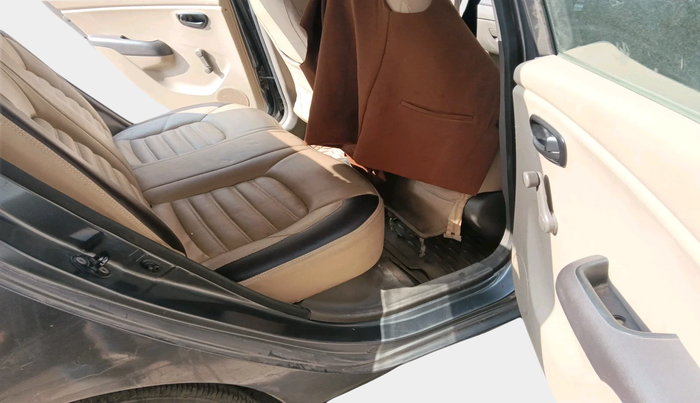 2011 Hyundai i10 ERA 1.1, Petrol, Manual, 28,559 km, interior