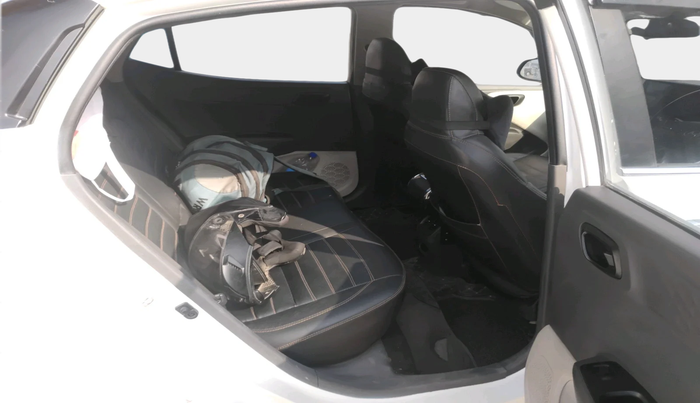 2022 Hyundai AURA S 1.2 CNG, Petrol, Manual, 69,721 km, interior