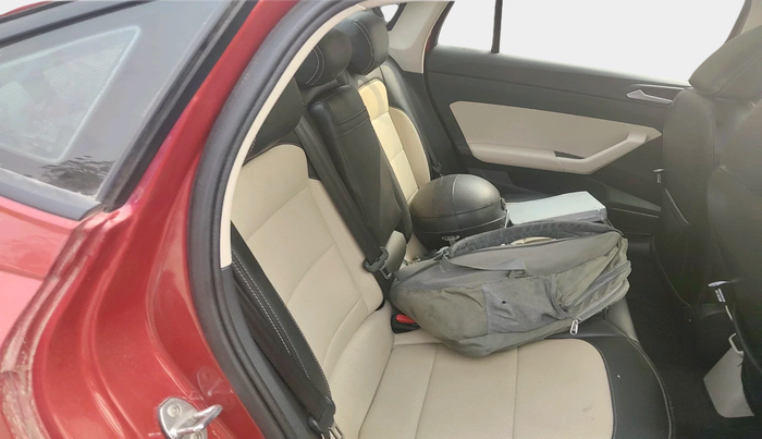 2024 Volkswagen VIRTUS Highline Plus 1.0 TSI MT, Petrol, Manual, 28,312 km, interior