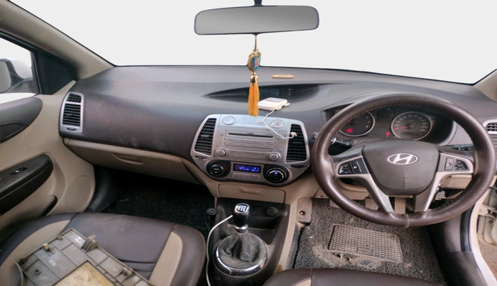 2011 Hyundai i20 SPORTZ 1.2, Petrol, Manual, 83,580 km, interior