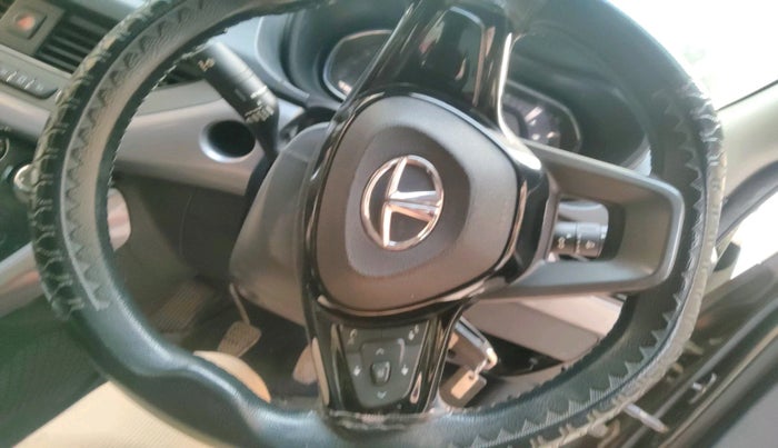 2021 Tata NEXON XM SUNROOF PETROL, Petrol, Manual, 29,440 km, interior