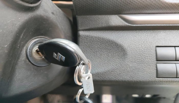 2023 Maruti BREZZA VXI, Petrol, Manual, 91,440 km, interior