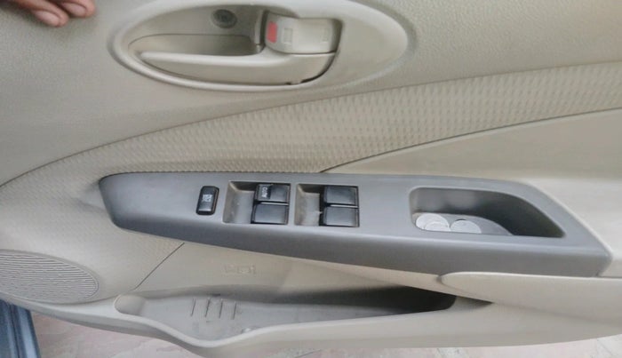 2014 Toyota Etios G, Petrol, Manual, 48,935 km, interior