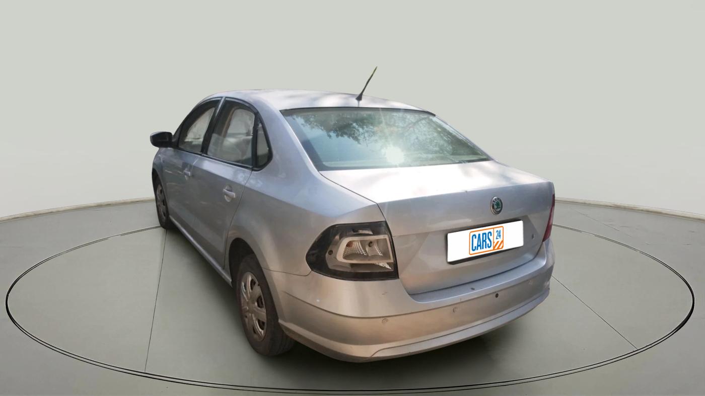 2012 Skoda Rapid AMBITION 1.6 MPI AT, Petrol, Automatic, 1,15,164 km, exterior