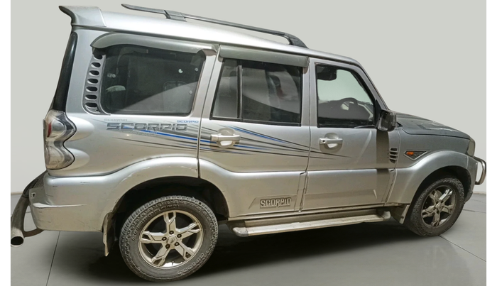 2017 Mahindra Scorpio S4 PLUS 1.99 INTELLI-HYBRID, Diesel, Manual, 1,48,978 km, exterior