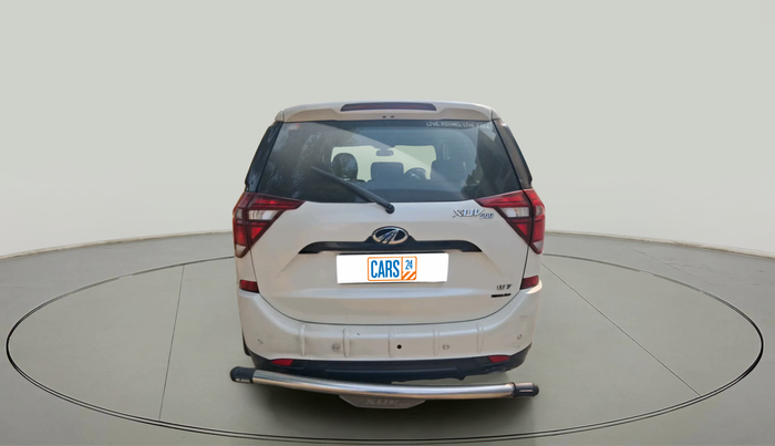 2018 Mahindra XUV500 W7 AT, Diesel, Automatic, 58,864 km, exterior