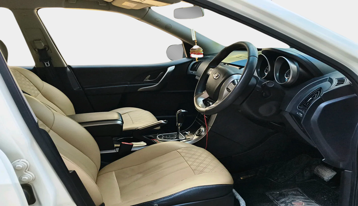 2018 Mahindra XUV500 W7 AT, Diesel, Automatic, 58,864 km, interior