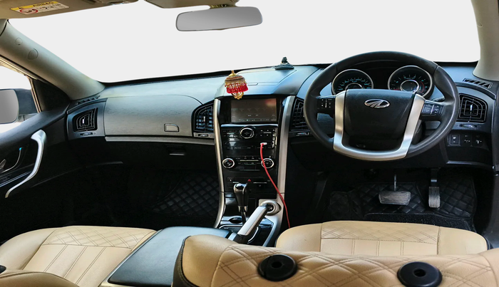 2018 Mahindra XUV500 W7 AT, Diesel, Automatic, 58,864 km, interior