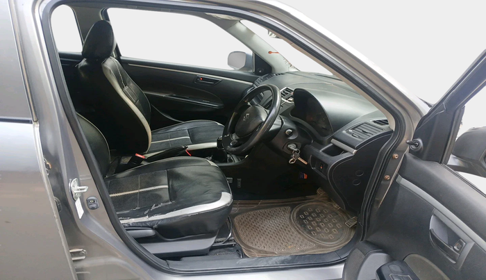 2015 Maruti Swift LXI (O), Petrol, Manual, 1,68,652 km, interior