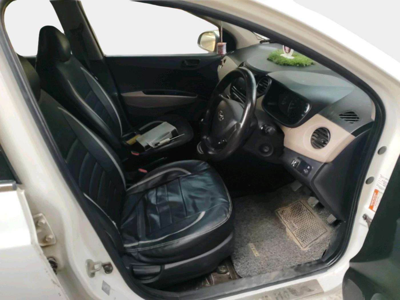 2017 Hyundai Grand i10 MAGNA 1.2 KAPPA VTVT CNG, CNG, Manual, 88,397 km, interior