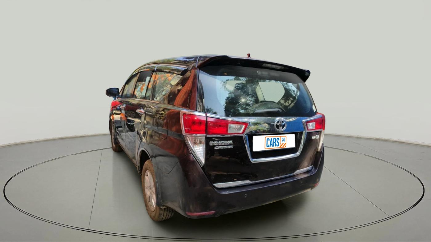 2018 Toyota Innova Crysta 2.4 VX 8 STR, Diesel, Manual, 1,35,447 km, exterior