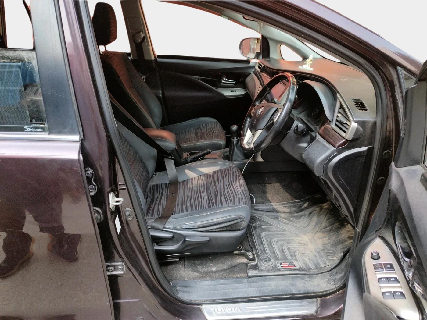 2018 Toyota Innova Crysta 2.4 VX 8 STR, Diesel, Manual, 1,35,447 km, interior
