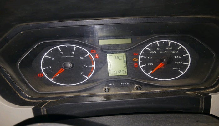 2021 Mahindra Scorpio S5, Diesel, Manual, 44,273 km, interior