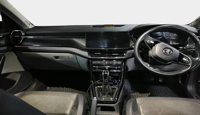 2022 Skoda KUSHAQ STYLE 1.0L TSI AT (6 AIRBAGS), Petrol, Automatic, 25,481 km, interior