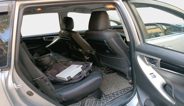 2016 Toyota Innova Crysta 2.4 VX 7 STR, Diesel, Manual, 3,30,504 km, interior