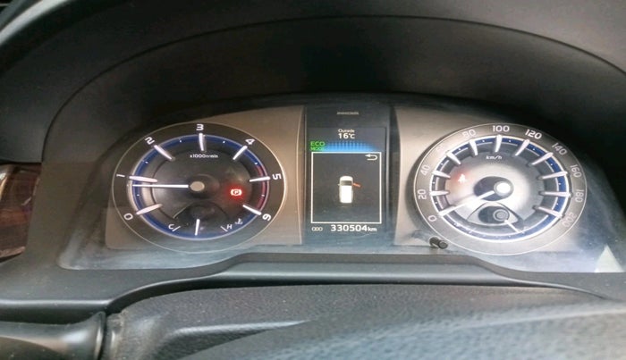 2016 Toyota Innova Crysta 2.4 VX 7 STR, Diesel, Manual, 3,30,504 km, interior