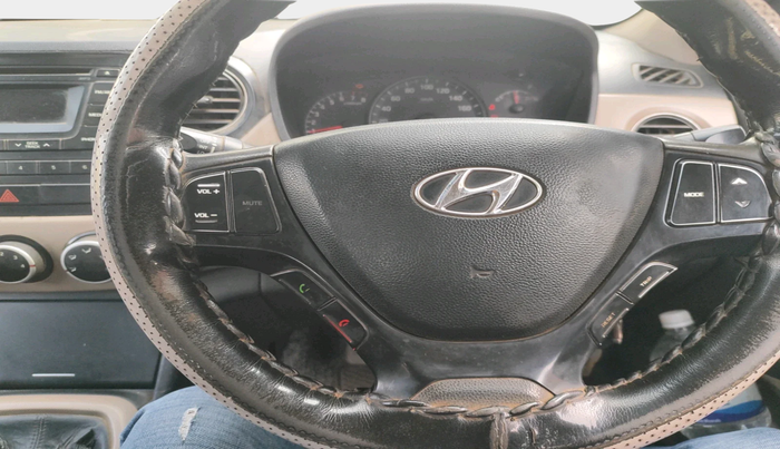 2015 Hyundai Xcent S 1.2, Petrol, Manual, 1,42,300 km, interior