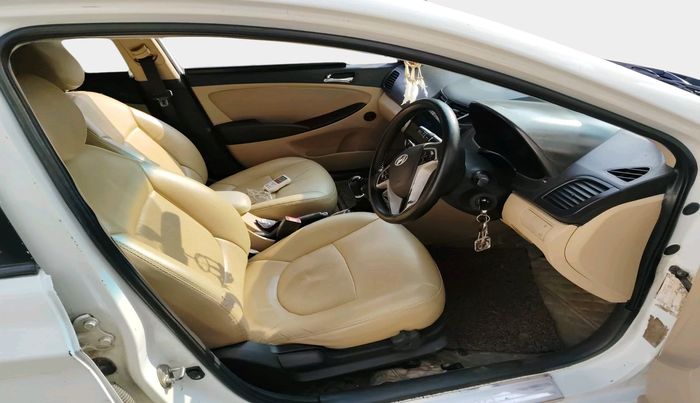 2011 Hyundai Verna FLUIDIC 1.6 VTVT, Petrol, Manual, 1,39,134 km, interior