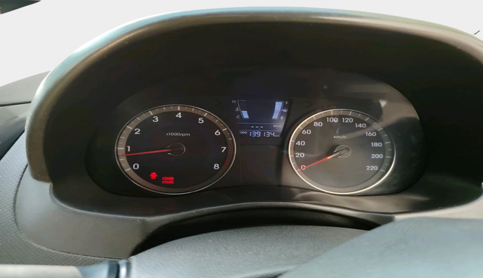 2011 Hyundai Verna FLUIDIC 1.6 VTVT, Petrol, Manual, 1,39,134 km, interior