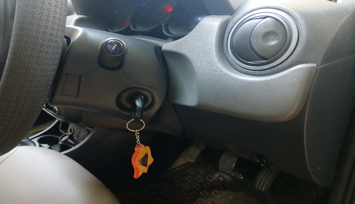 2015 Renault Duster RXE PETROL, Petrol, Manual, 90,694 km, interior