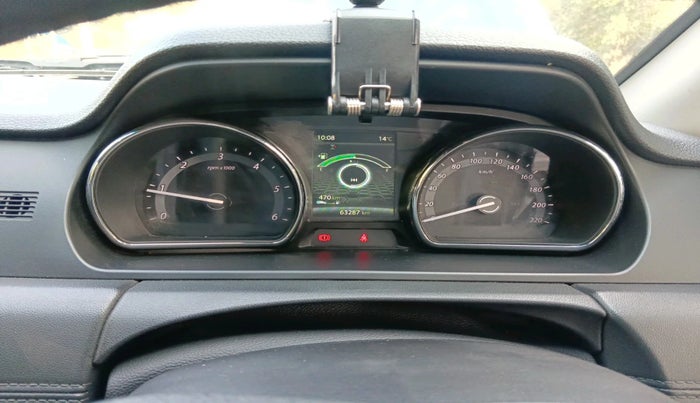 2018 Tata Hexa XE 4X2 7 STR, Diesel, Manual, 63,287 km, interior