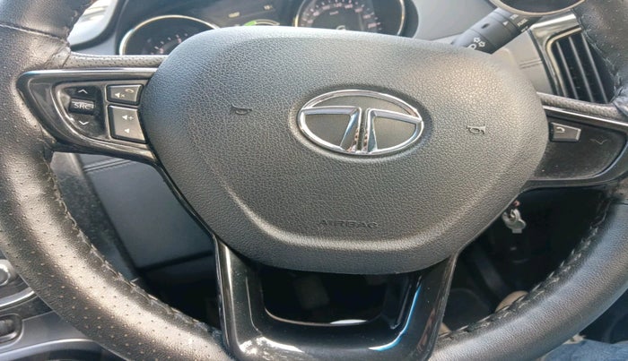 2018 Tata Hexa XE 4X2 7 STR, Diesel, Manual, 63,287 km, interior