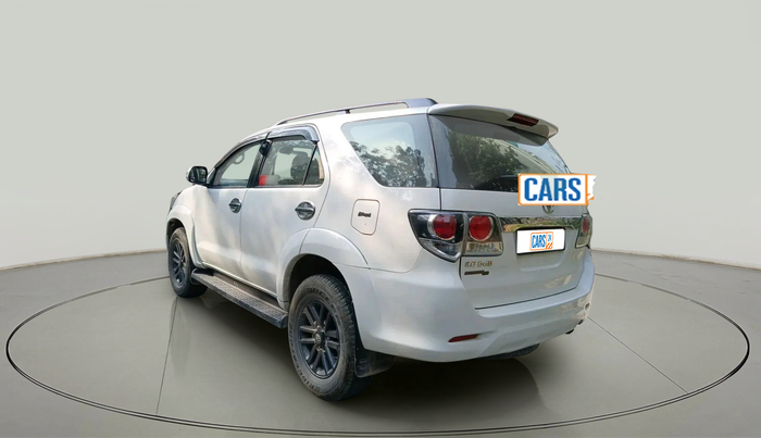 2016 Toyota Fortuner 2.8 4X4 AT, Diesel, Automatic, 1,45,980 km, exterior