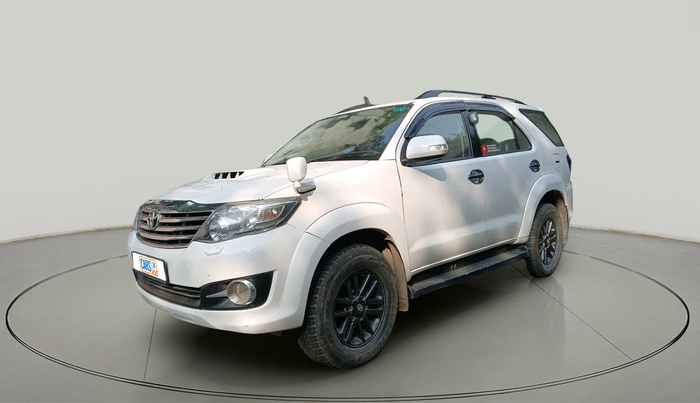2016 Toyota Fortuner 2.8 4X4 AT, Diesel, Automatic, 1,45,980 km, exterior