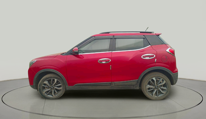2020 Mahindra XUV300 W8 (O) 1.5 DIESEL, Diesel, Manual, 44,739 km, exterior