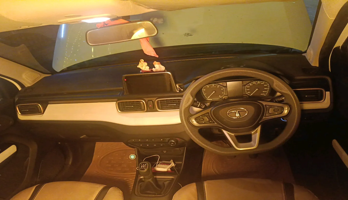 2021 Tata PUNCH ACCOMPLISHED MT, Petrol, Manual, 25,402 km, interior