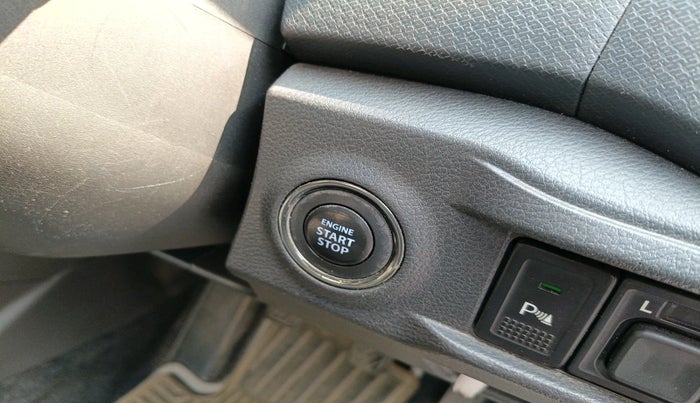 2016 Maruti Vitara Brezza ZDI PLUS, Diesel, Manual, 69,624 km, interior