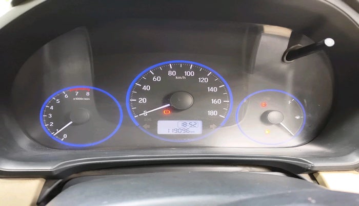 2017 Honda Amaze 1.2L I-VTEC S, Petrol, Manual, 1,19,096 km, interior