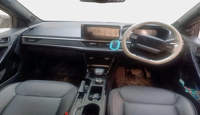 2024 Tata NEXON Creative Plus 1.2 Revotron 7DCA Dark Edition, CNG, Automatic, 45,715 km, interior