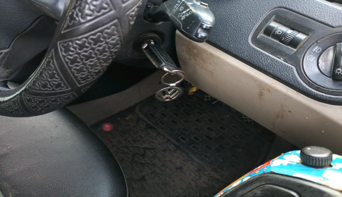 2013 Volkswagen Polo COMFORTLINE 1.2L PETROL, Petrol, Manual, 74,264 km, interior