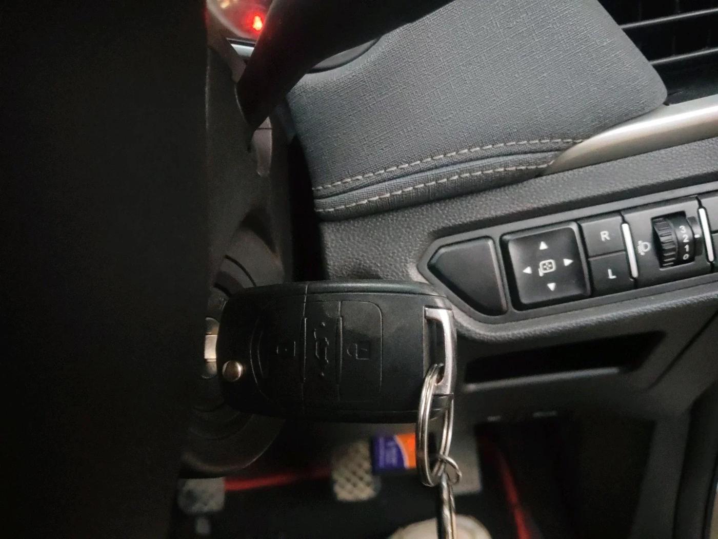 2019 MG HECTOR SUPER HYBRID 1.5 PETROL, Petrol, Manual, 86,035 km, interior