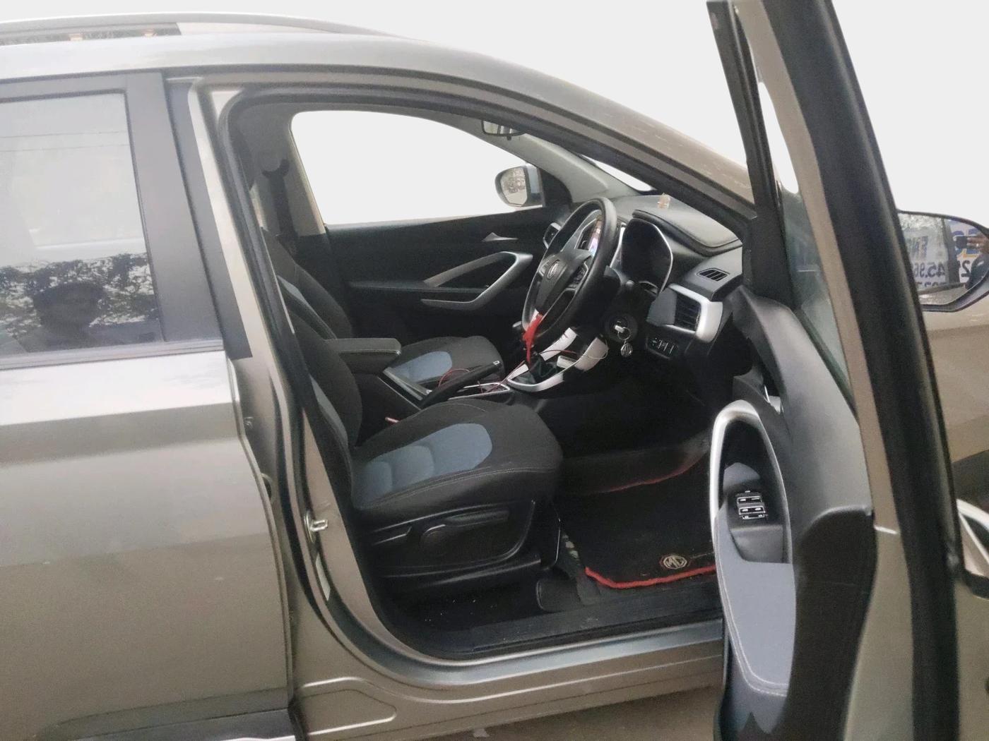 2019 MG HECTOR SUPER HYBRID 1.5 PETROL, Petrol, Manual, 86,035 km, interior