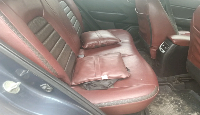 2019 Hyundai VENUE S 1.2, Petrol, Manual, 80,684 km, interior