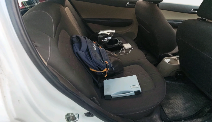 2011 Hyundai i20 MAGNA 1.2, Petrol, Manual, 57,507 km, interior