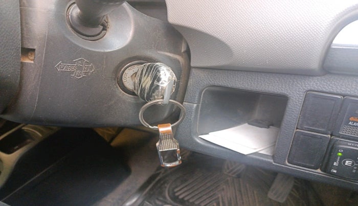 2011 Maruti Wagon R 1.0 VXI, Petrol, Manual, 1,14,884 km, interior