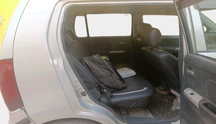 2011 Maruti Wagon R 1.0 VXI, Petrol, Manual, 1,14,884 km, interior
